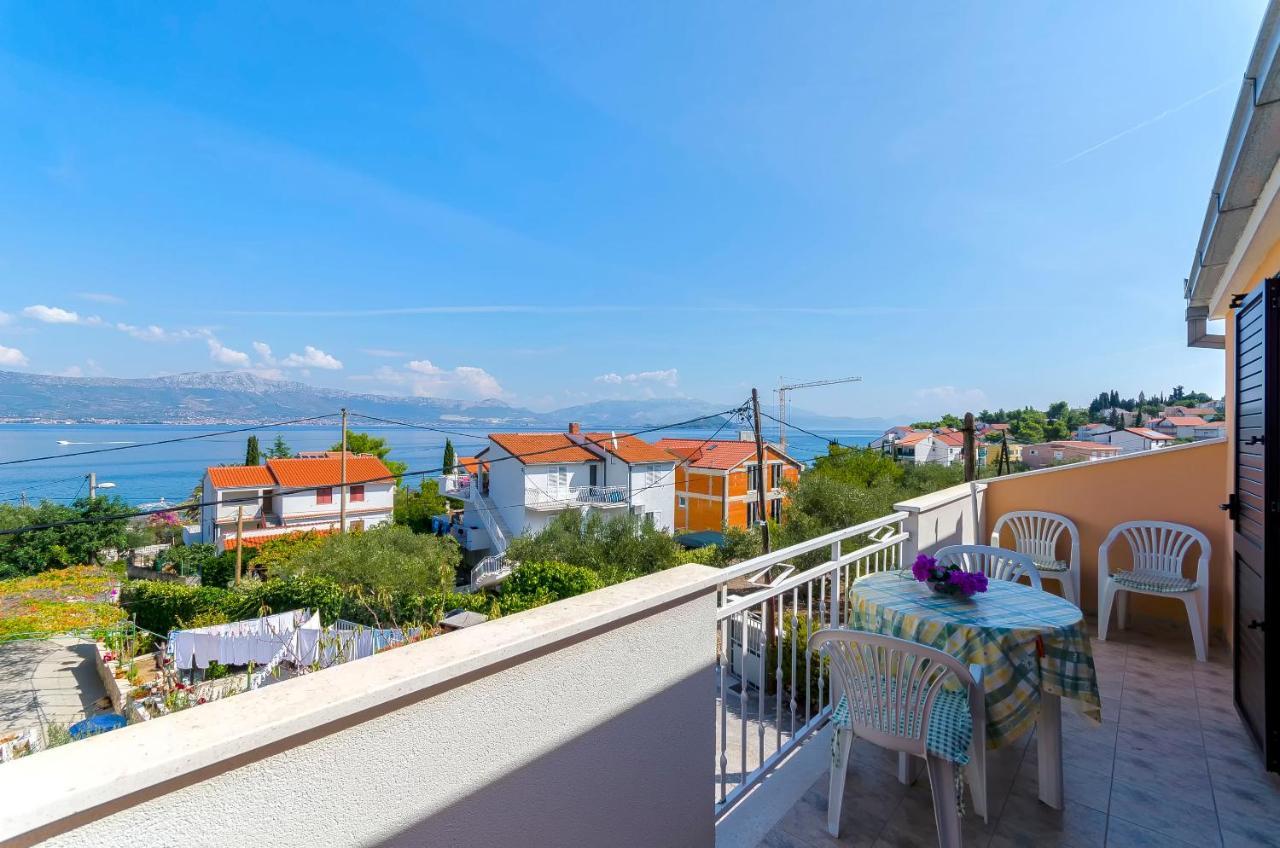 Apartments Milka Слатине Экстерьер фото