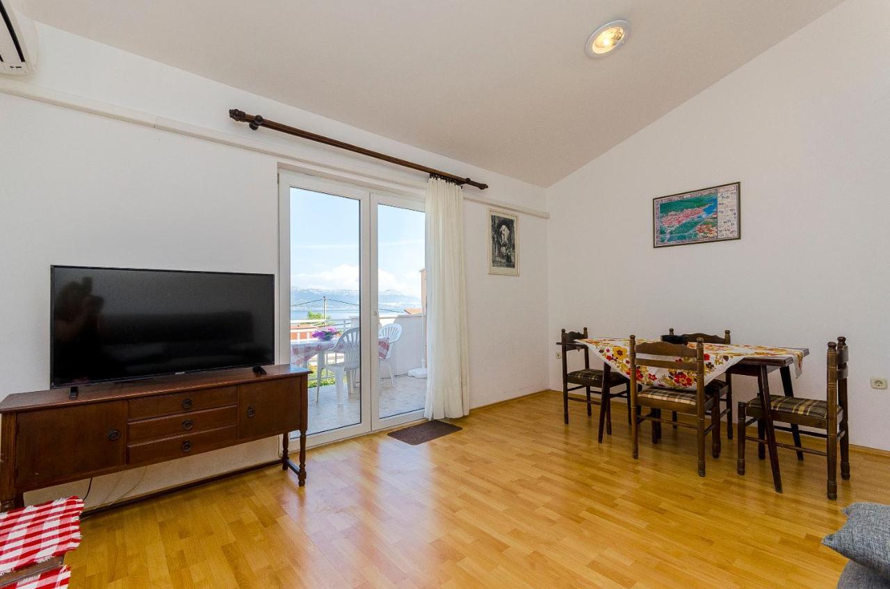 Apartments Milka Слатине Экстерьер фото