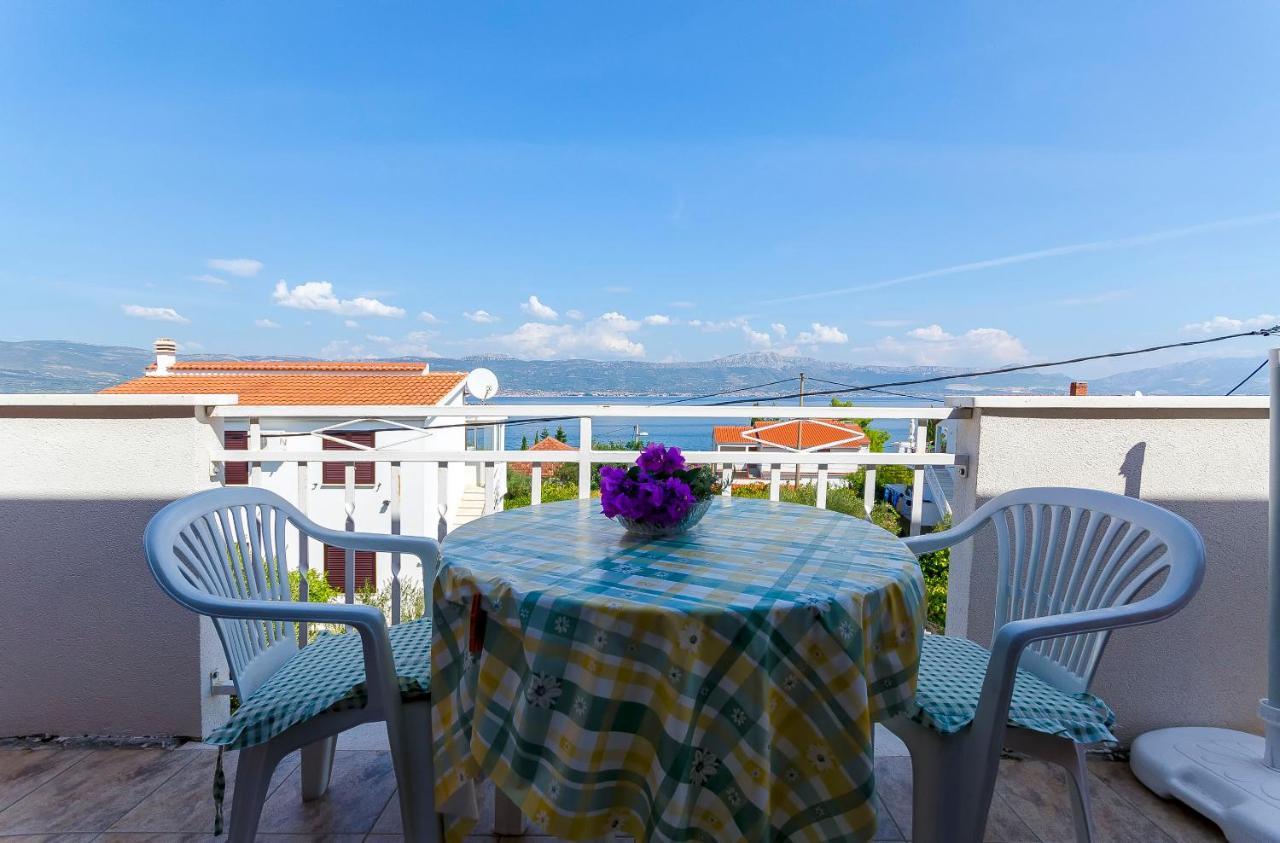 Apartments Milka Слатине Экстерьер фото
