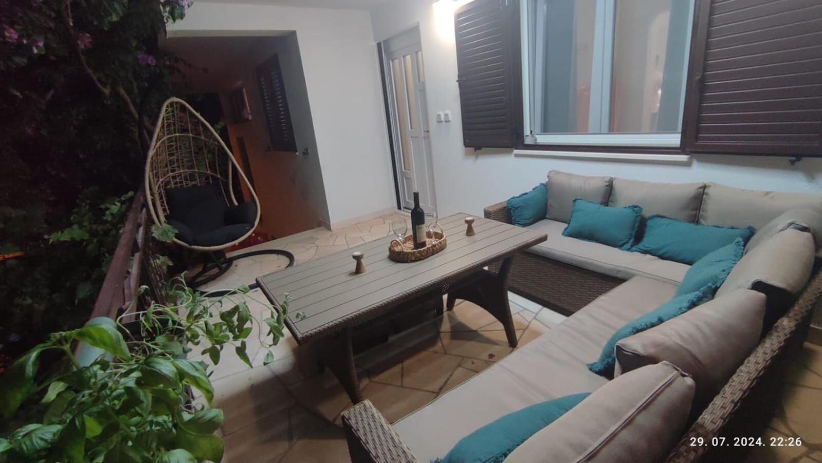 Apartments Milka Слатине Экстерьер фото